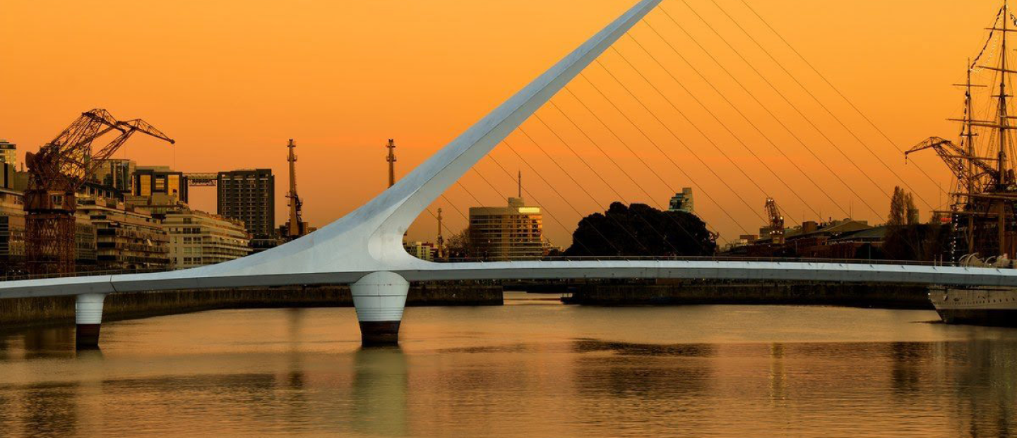 header puente de la mujer contacto image